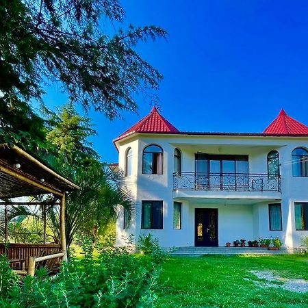 Villa In Chakvi Exterior photo
